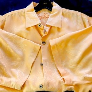 Tommy Bahama mens button up silk short sleeve.
